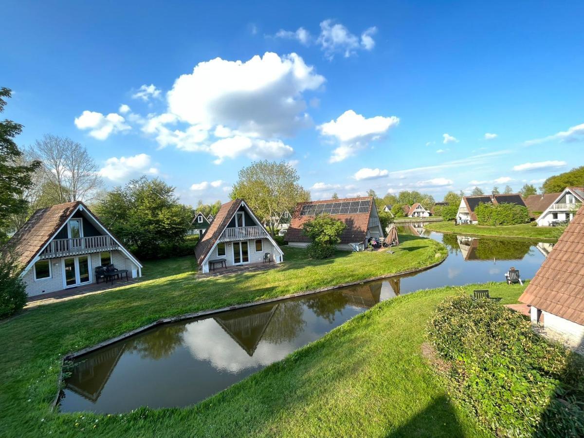 Vakantiepunt 142 - Moderne Vakantiewoning Aan Het Water! Villa Gramsbergen Buitenkant foto